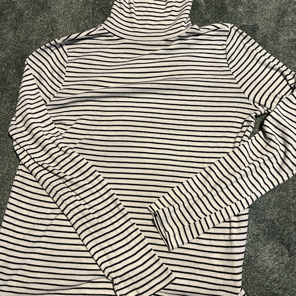 Women’s turtle neck